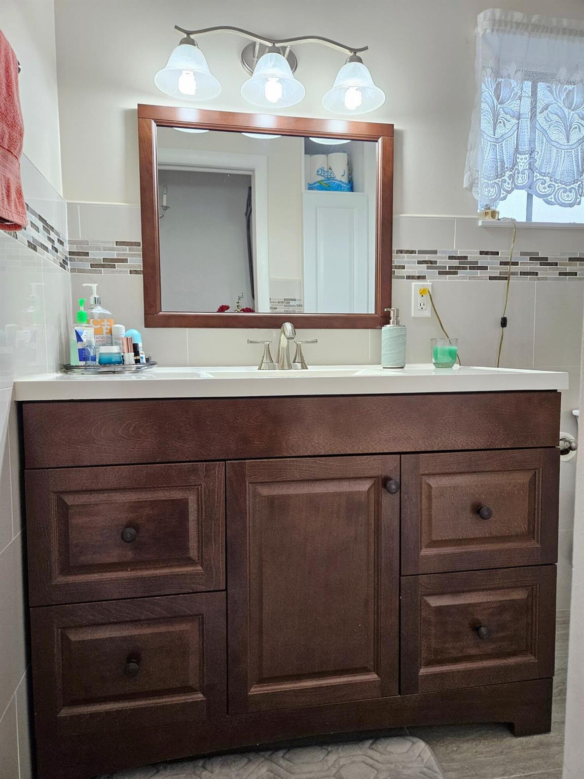 CRESTHAVEN VILLAS 17 COND - Residential