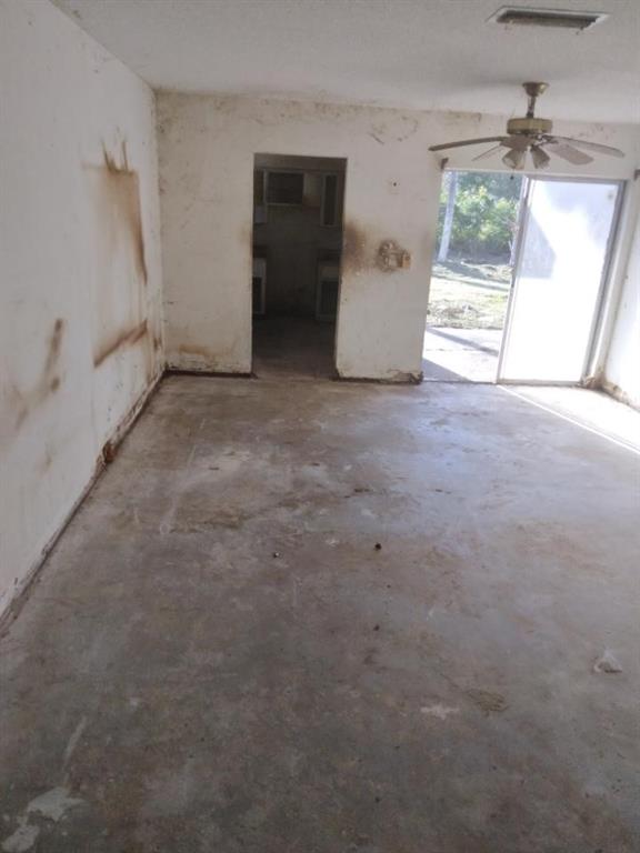 Springbank Park 63-47 B - Residential