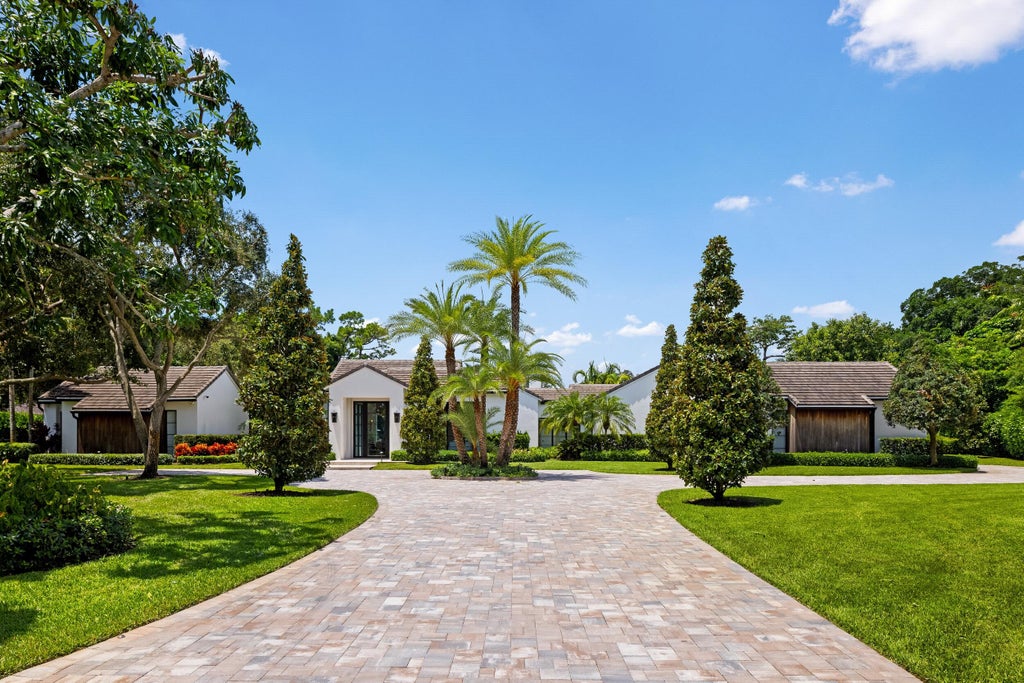 Photo of 9 Country Road W, Village Of Golf, FL 33436 (MLS # B26070282)