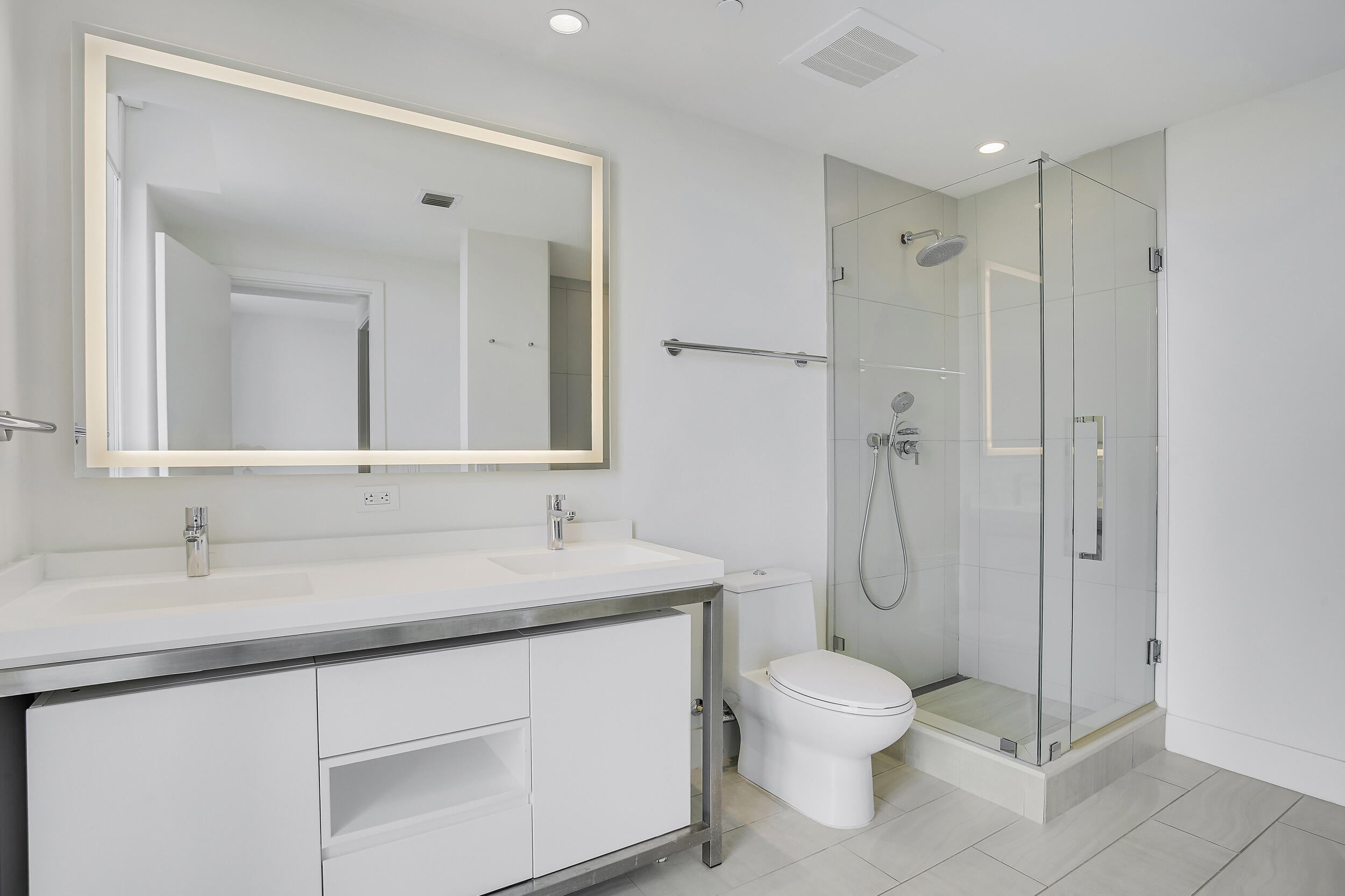 2000 Metropica Way 1503