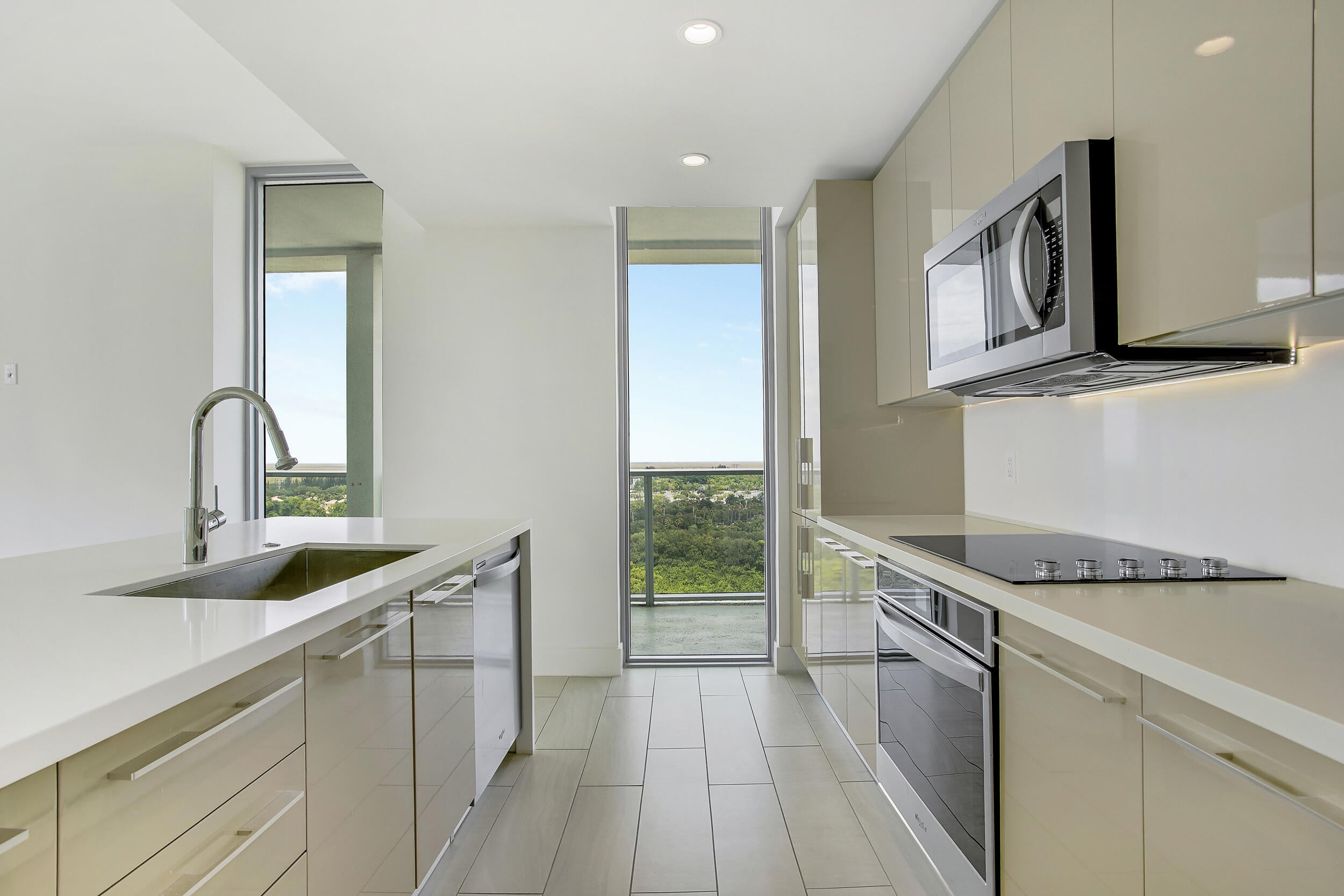 2000 Metropica Way 1503