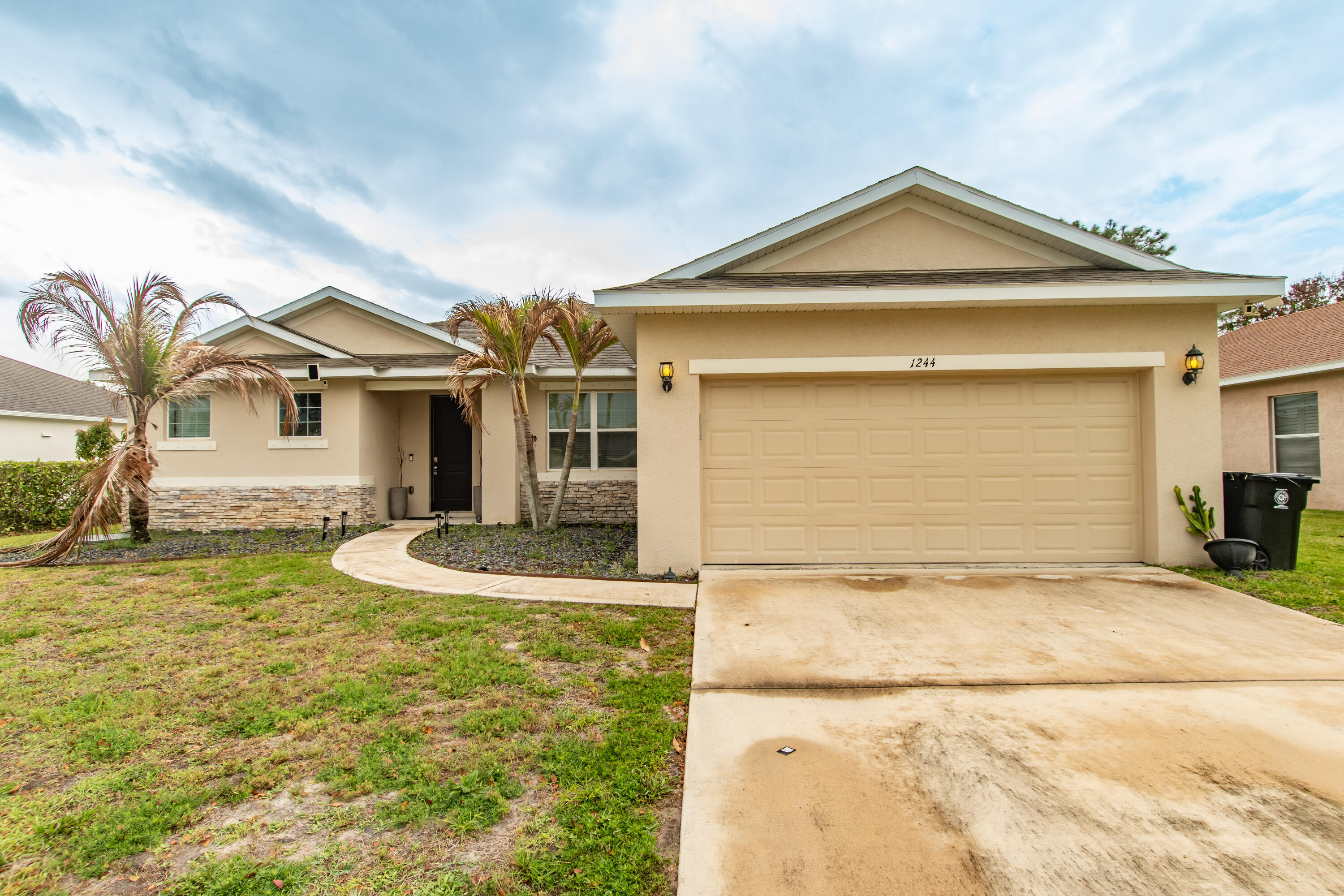 PORT ST LUCIE SECTION 19 - Residential