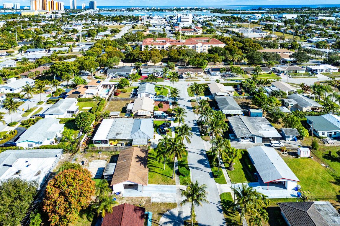 PARK MANOR 1 - Residential