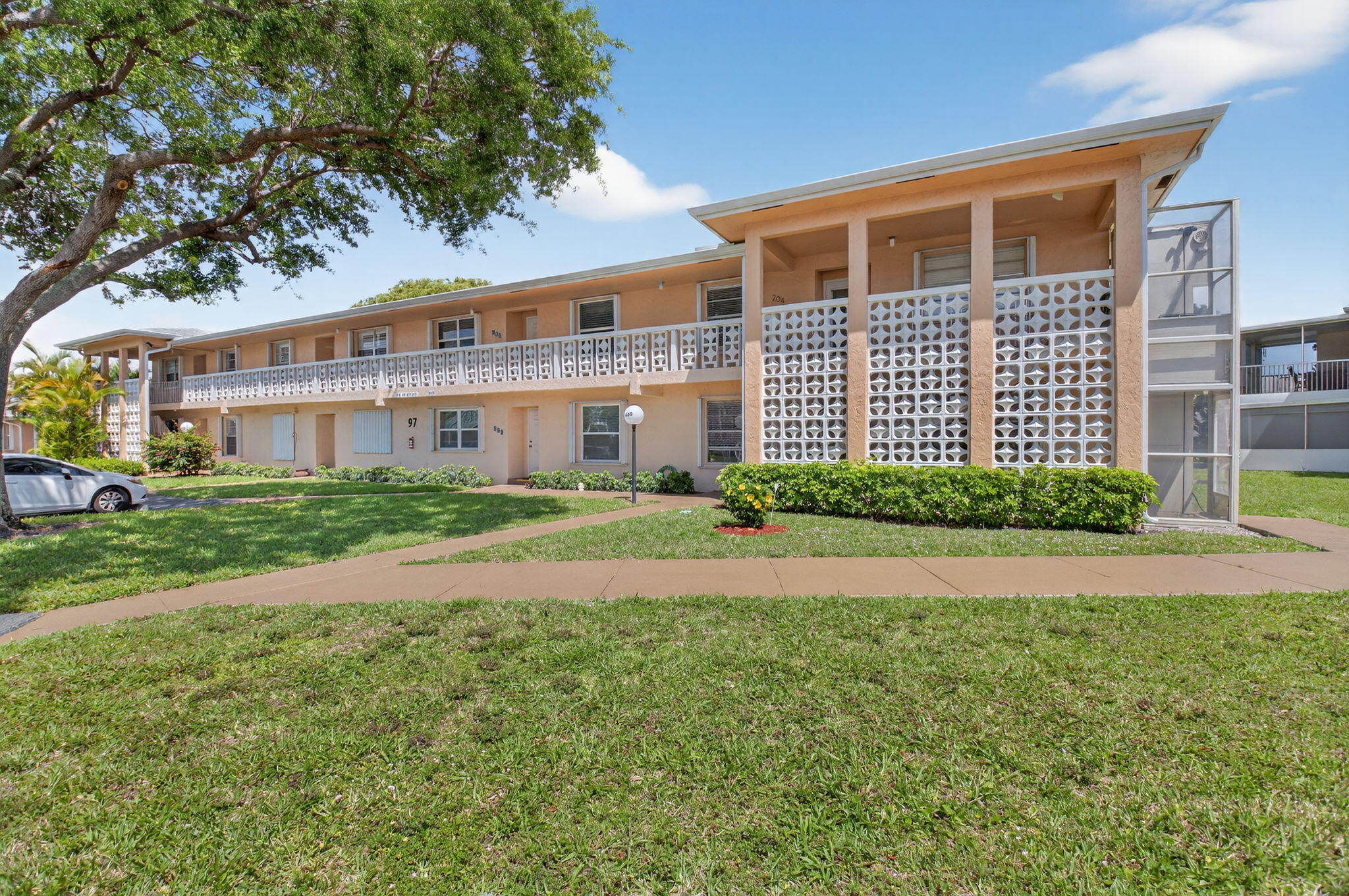 PINES OF DELRAY NORTH CONDO - Residential