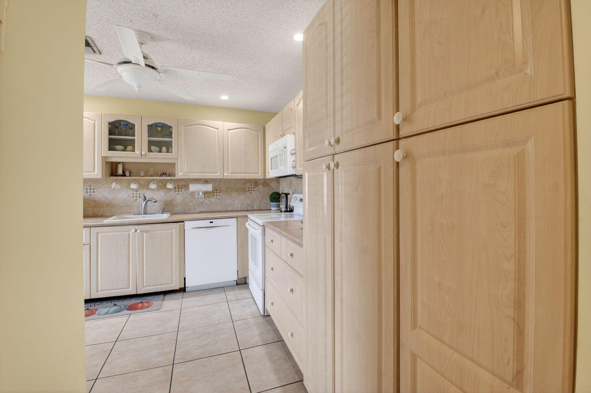 1600 NW 18th Avenue 104