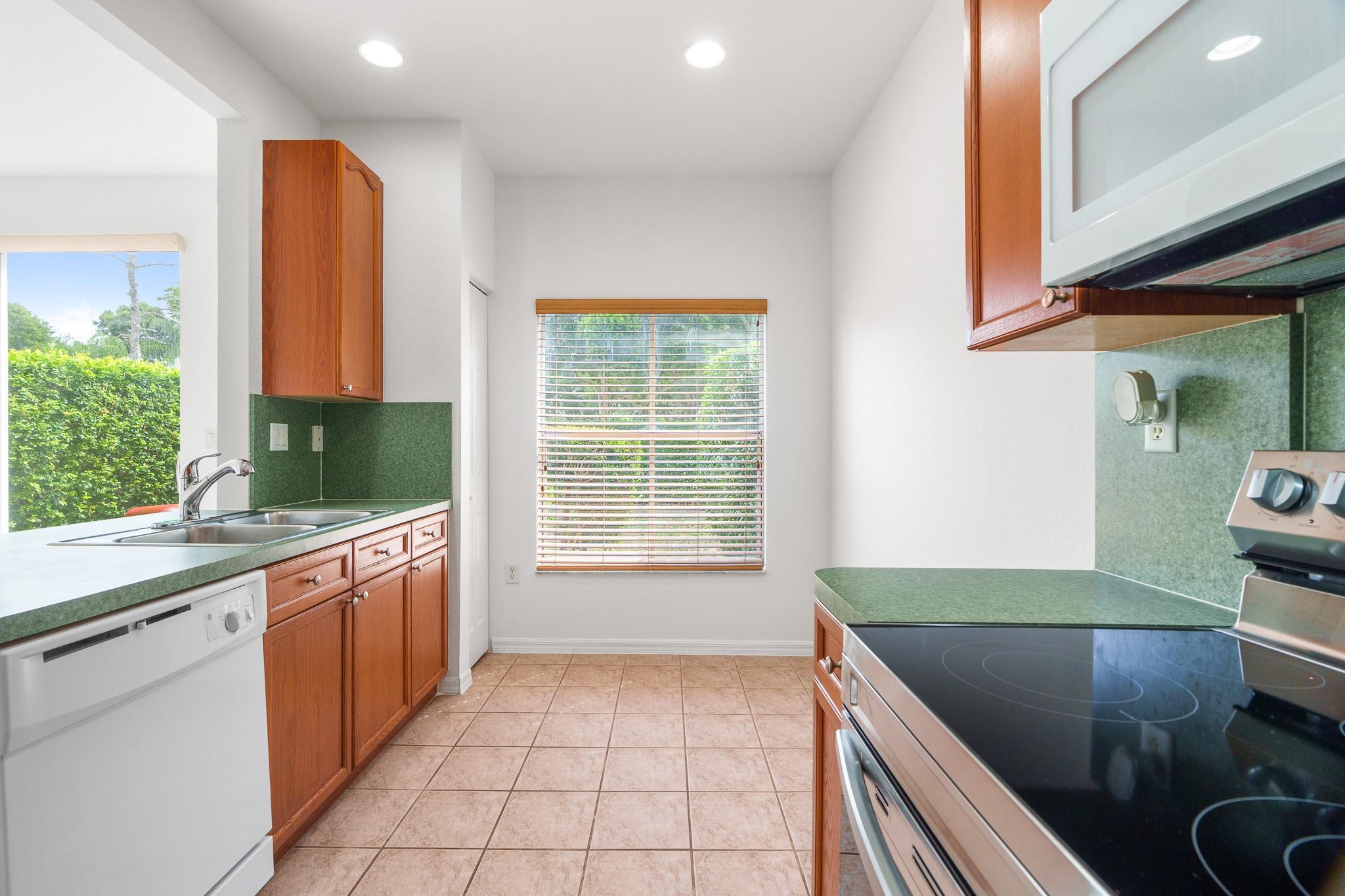 MERRICK PRESERVE - Residential Lease