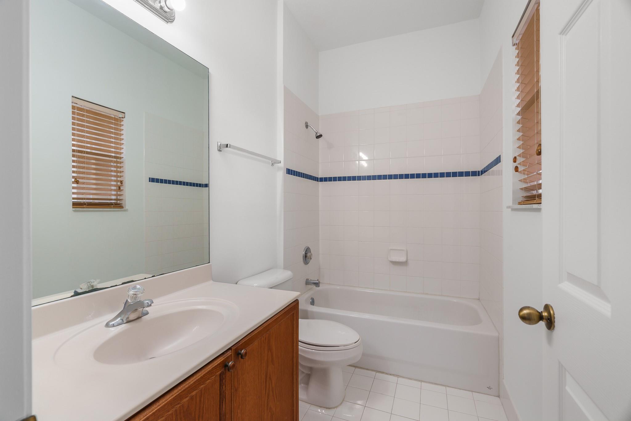 MERRICK PRESERVE - Residential Lease