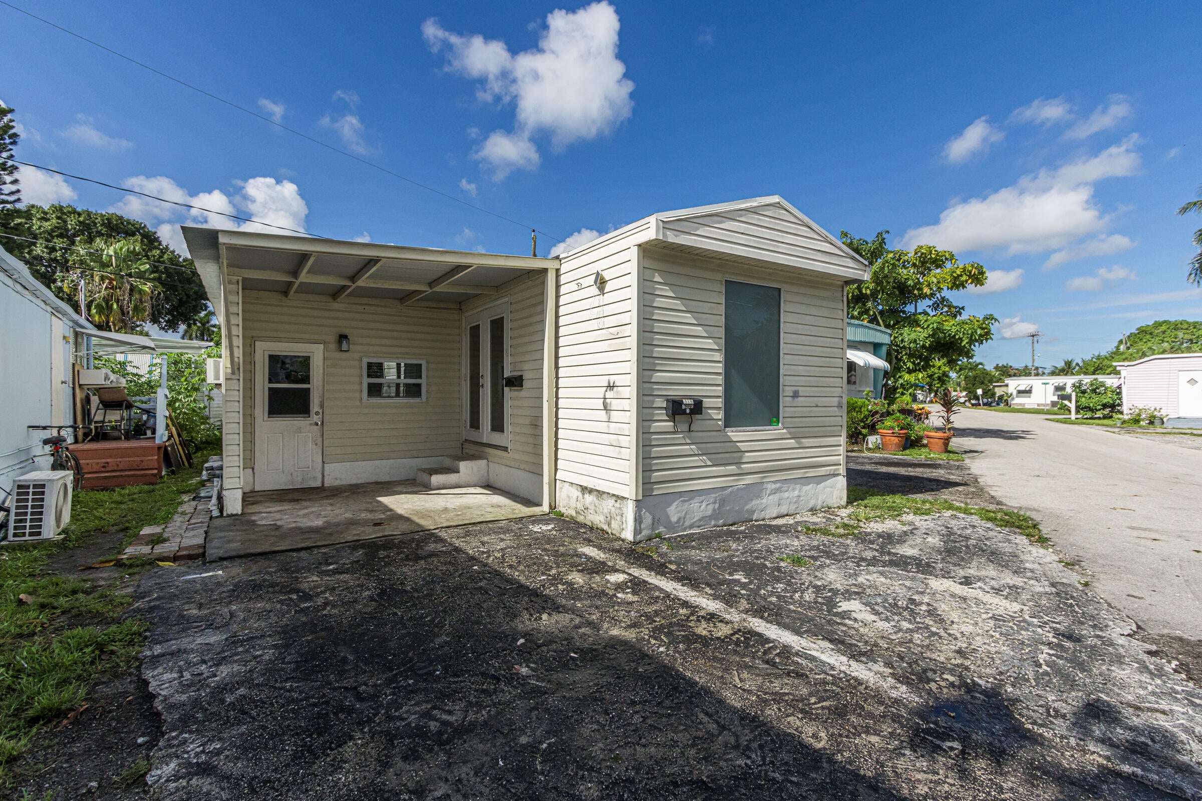 2776 NW 29th Place