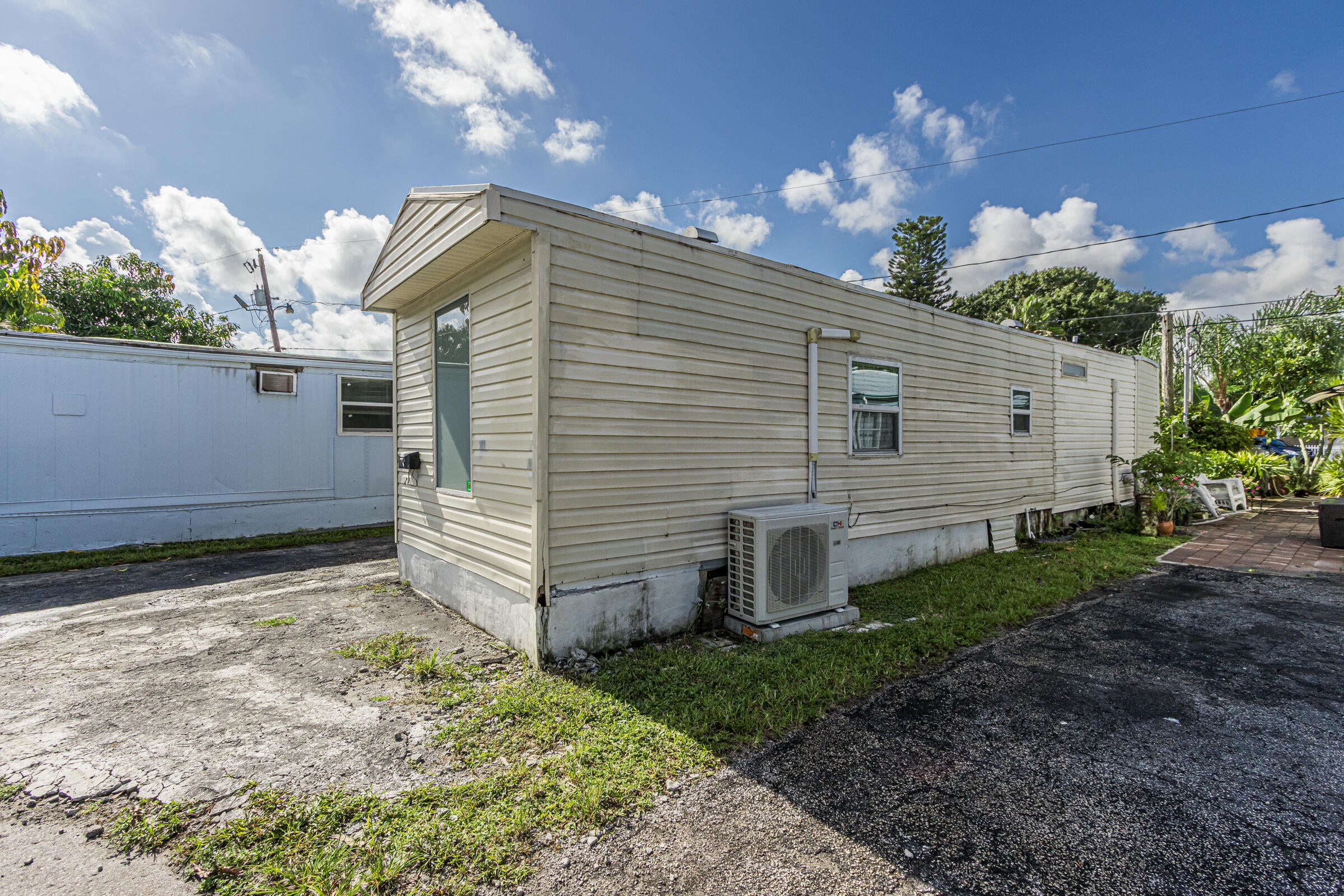 2776 NW 29th Place