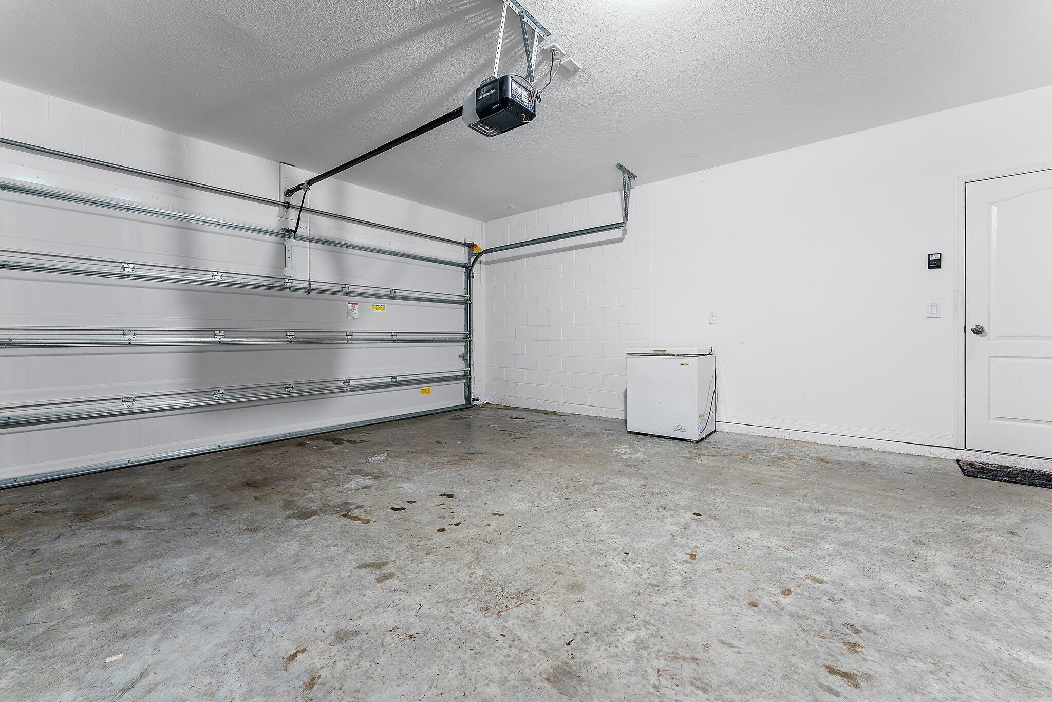 PORT ST LUCIE SECTION 8 - Residential Lease