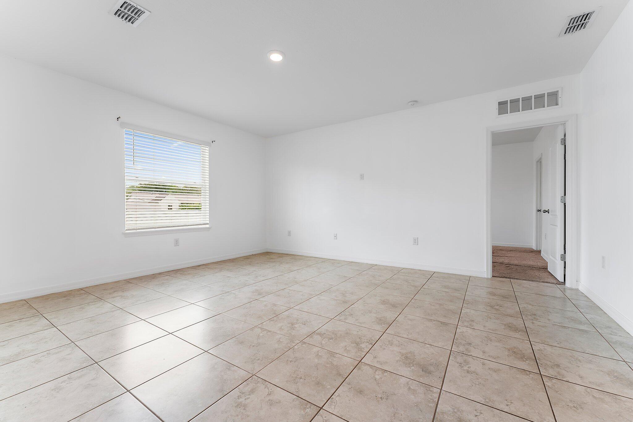 PORT ST LUCIE SECTION 8 - Residential Lease