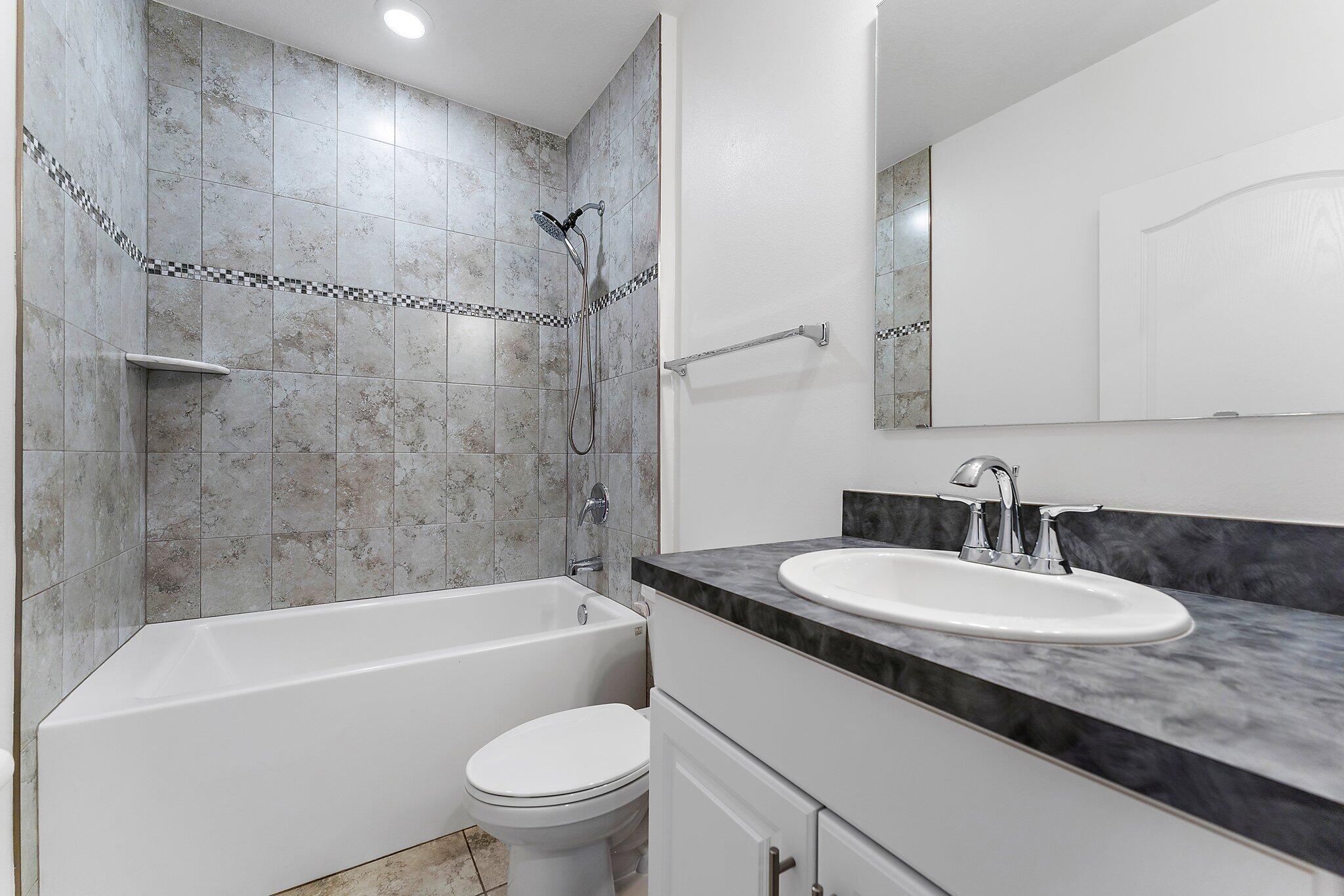 PORT ST LUCIE SECTION 8 - Residential Lease