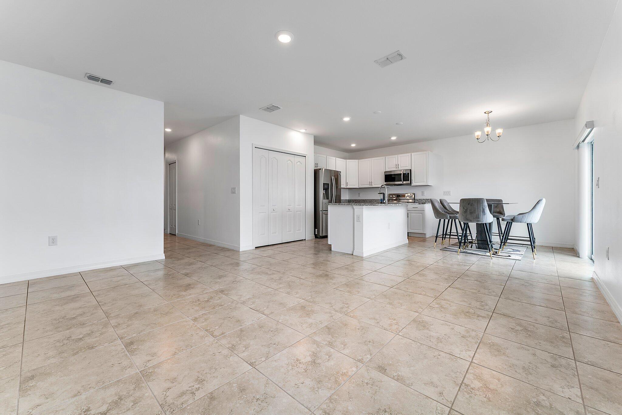 PORT ST LUCIE SECTION 8 - Residential Lease