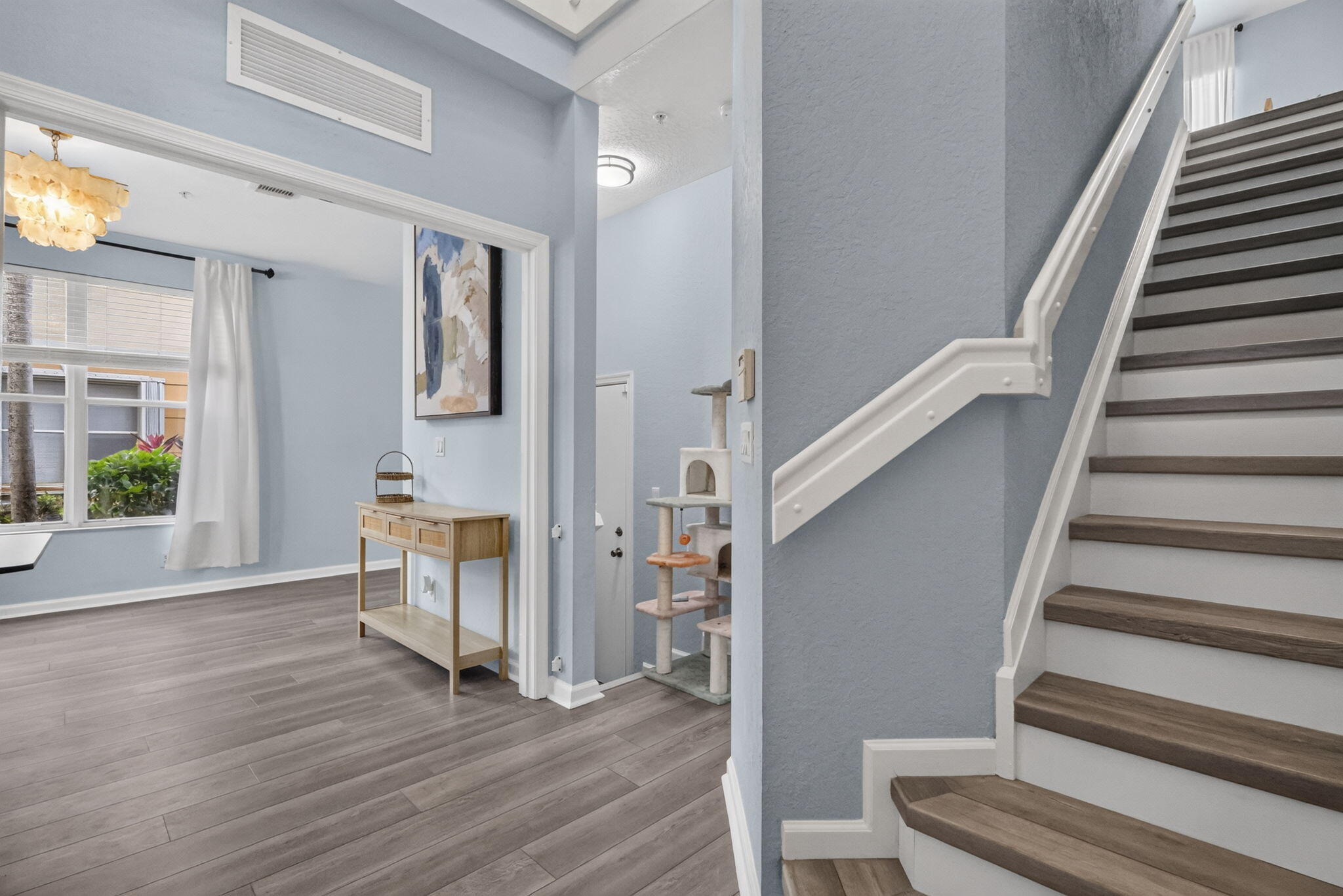 Properties 2899 S GREENLEAF Circle