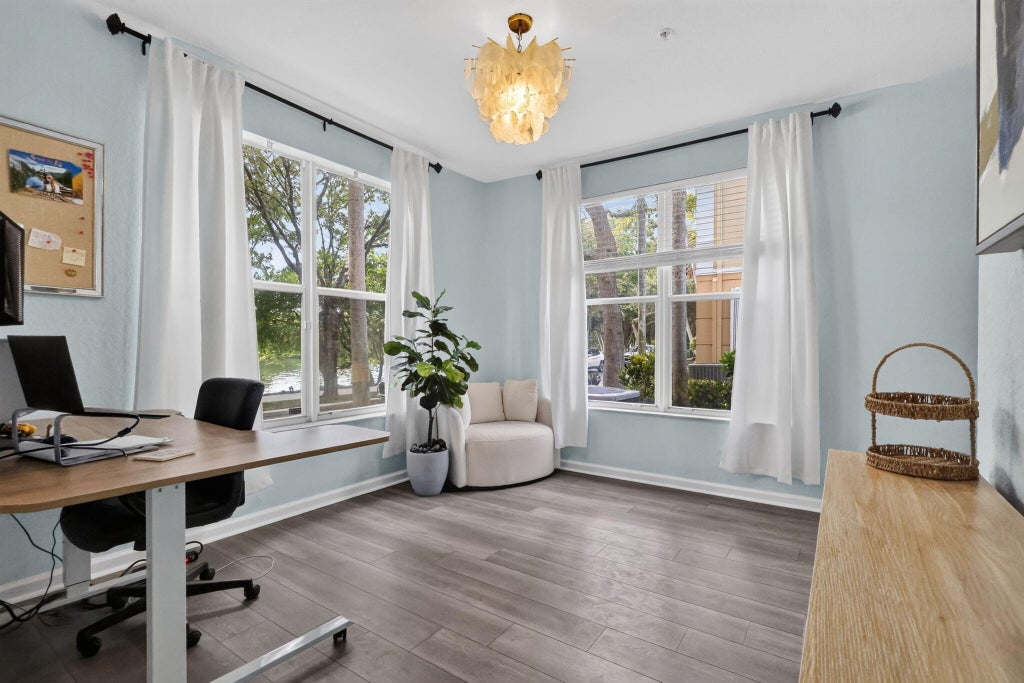 Photo of 2899 S GREENLEAF Circle, Boynton Beach, FL 33426 (MLS # B26071351)