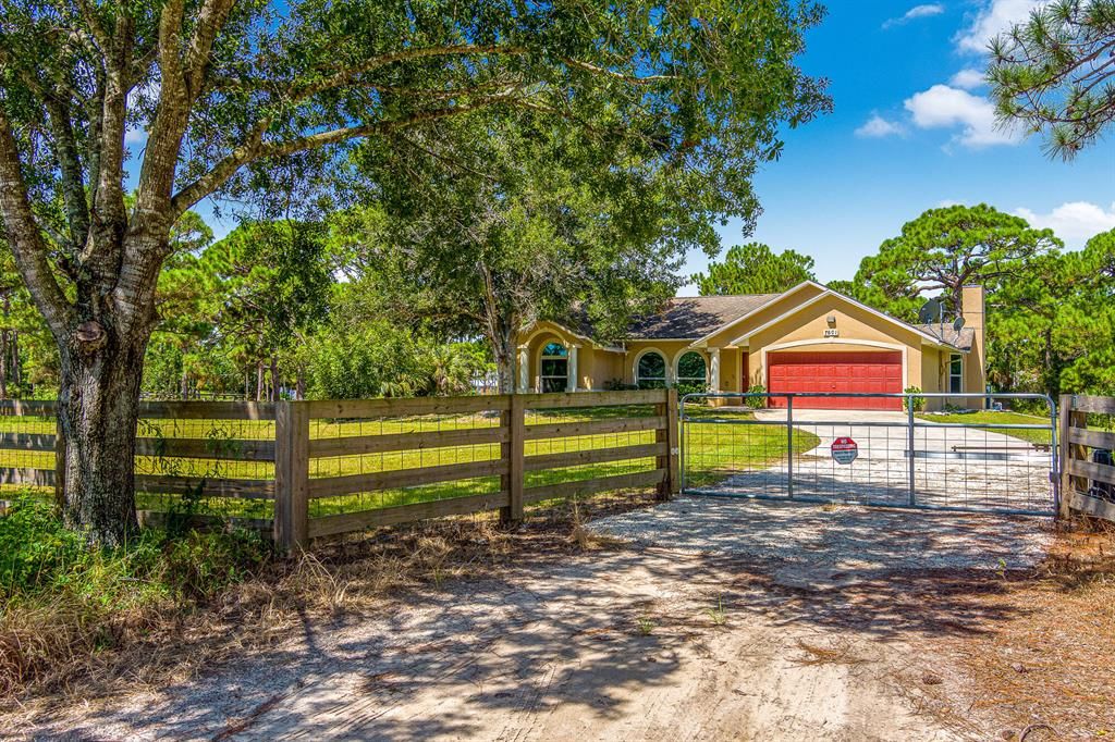 Photo of 7601 Gullotti Place, Port Saint Lucie, FL 34952 (MLS # R10740276)