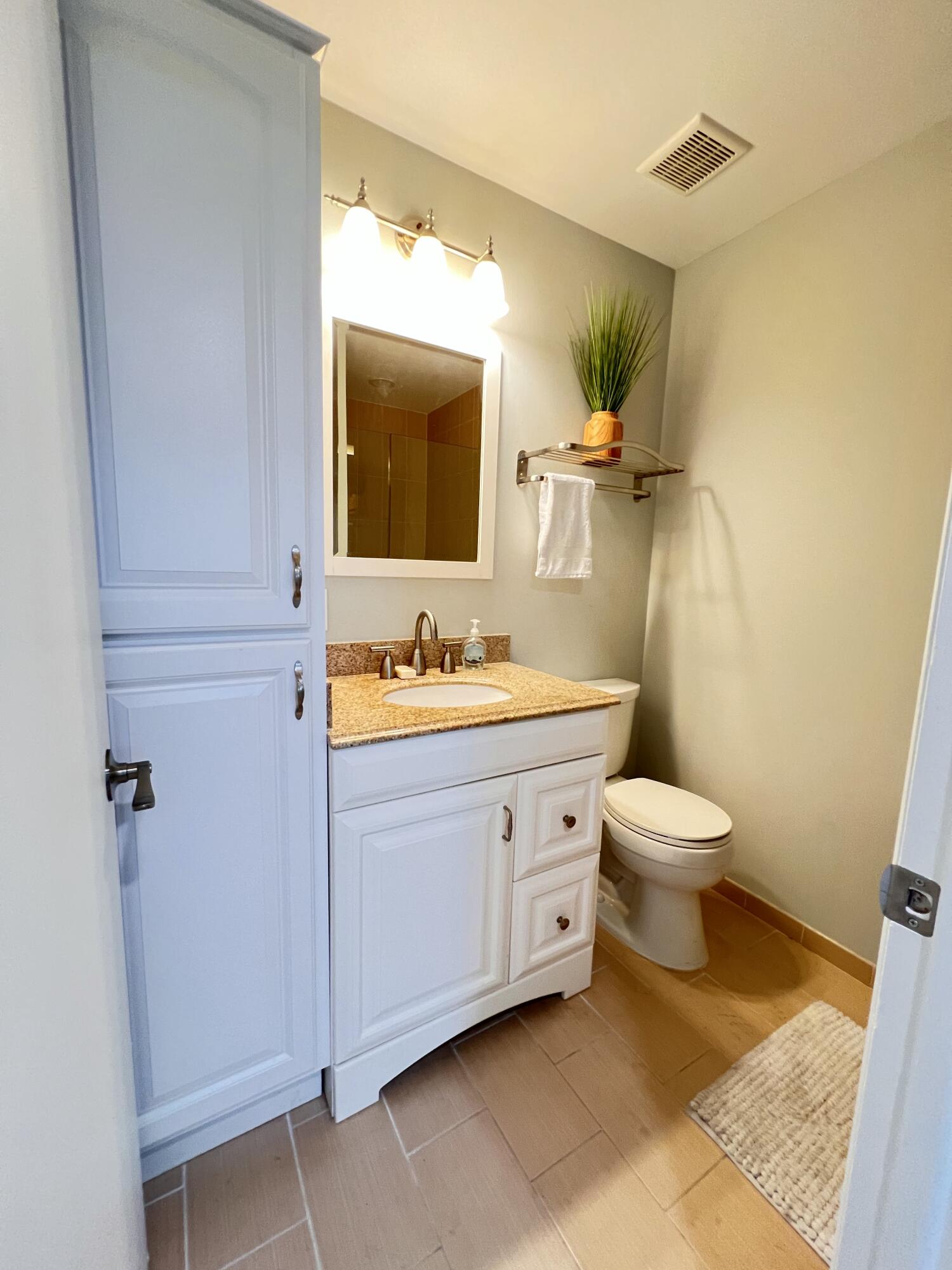 KINGS POINT NORMANDY CONDOS - Residential Lease