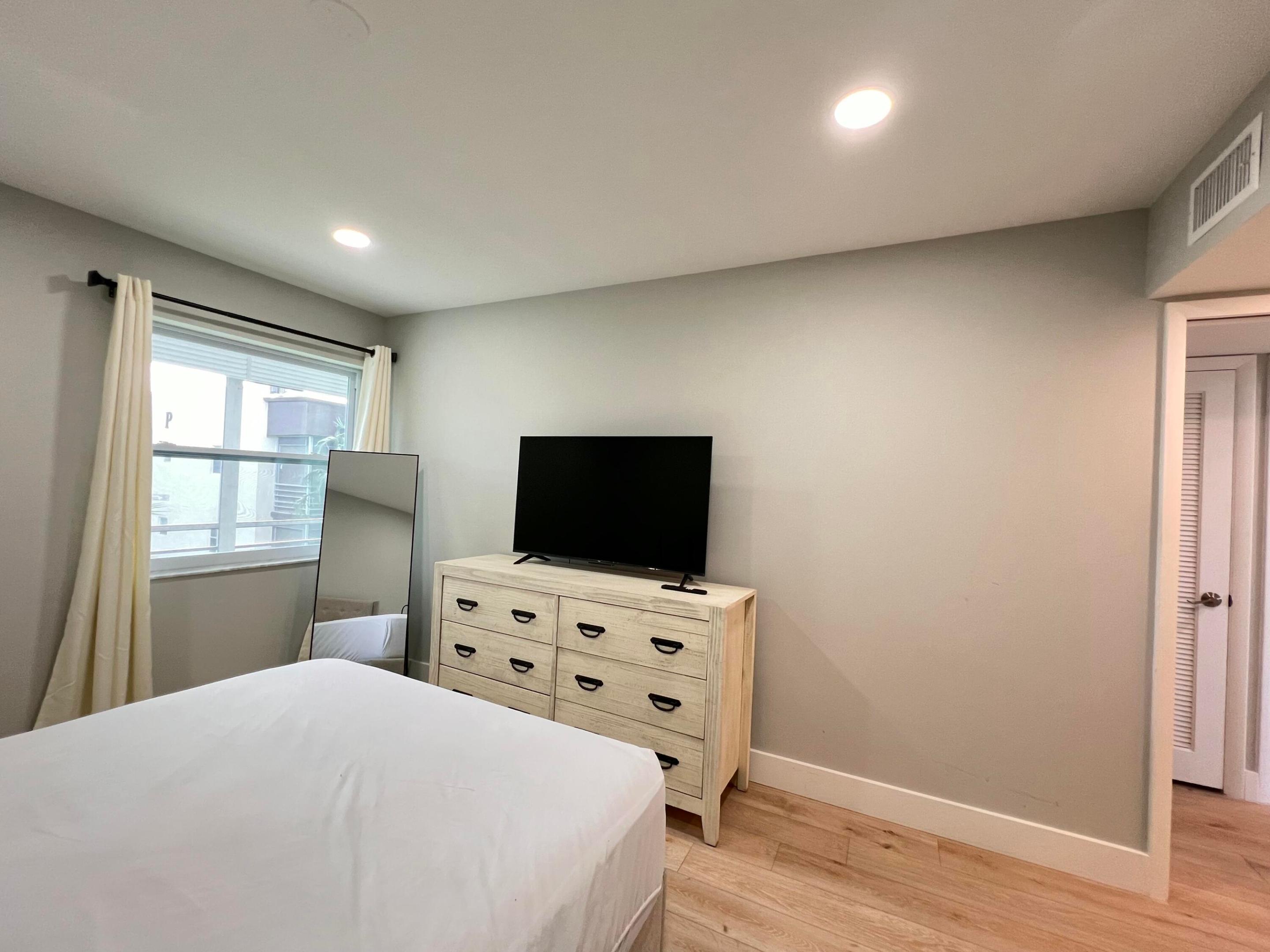 KINGS POINT NORMANDY CONDOS - Residential Lease