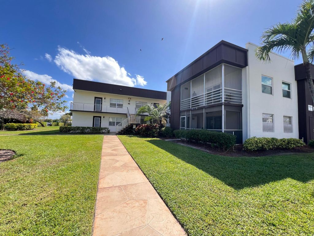 Photo of 698 Normandy Lane #O, Delray Beach, FL 33484 (MLS # B26005040)