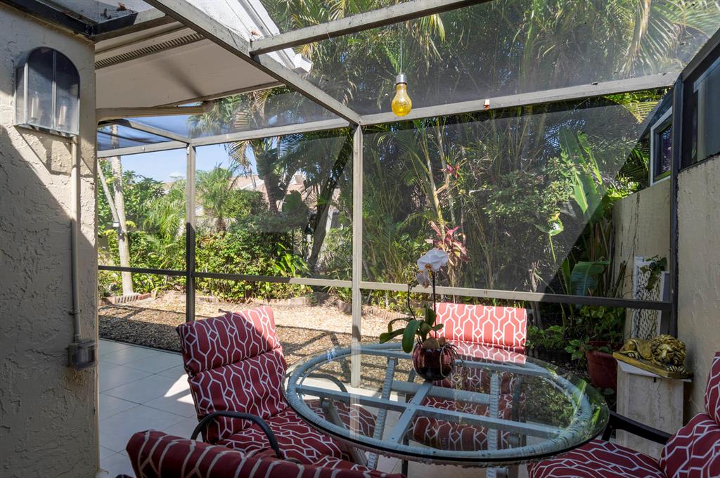 Cape Pointe of Jonathans Landing - Residential