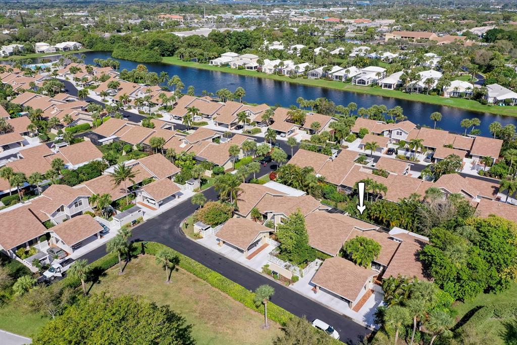Cape Pointe of Jonathans Landing - Residential