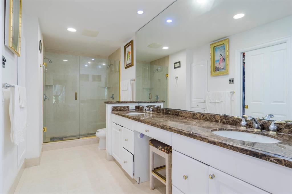 Cape Pointe of Jonathans Landing - Residential