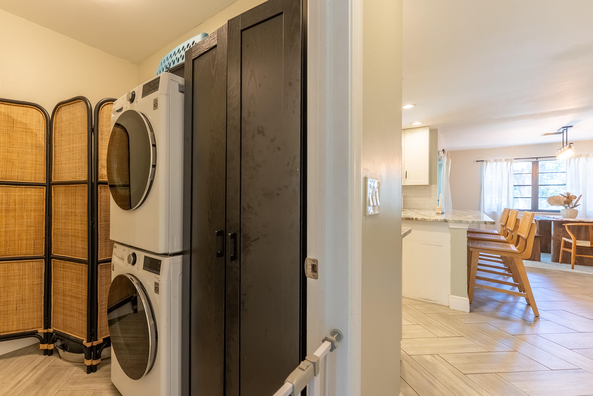 PINE TRAIL EAST - Residential