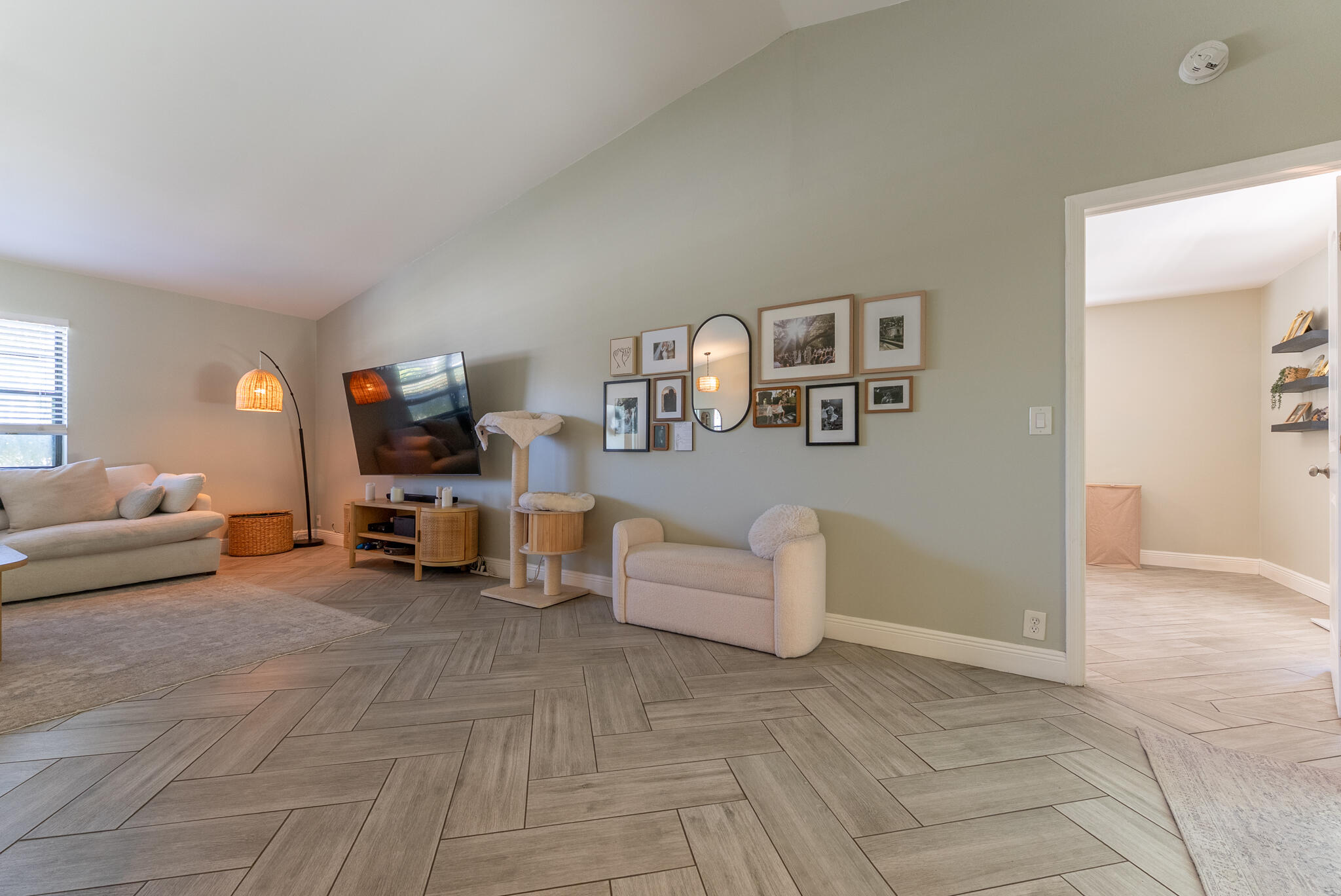 PINE TRAIL EAST - Residential