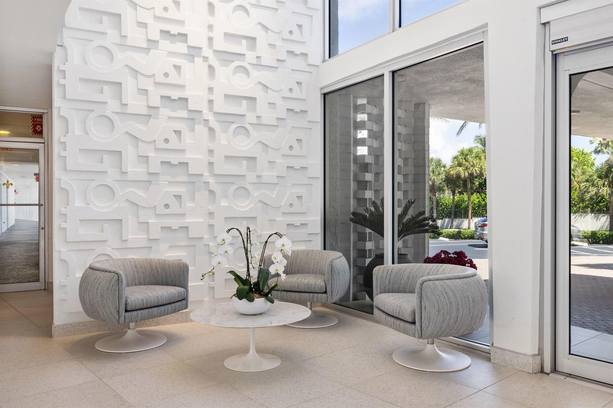 AMBASSADOR SOUTH DEV CORP - Residential Lease