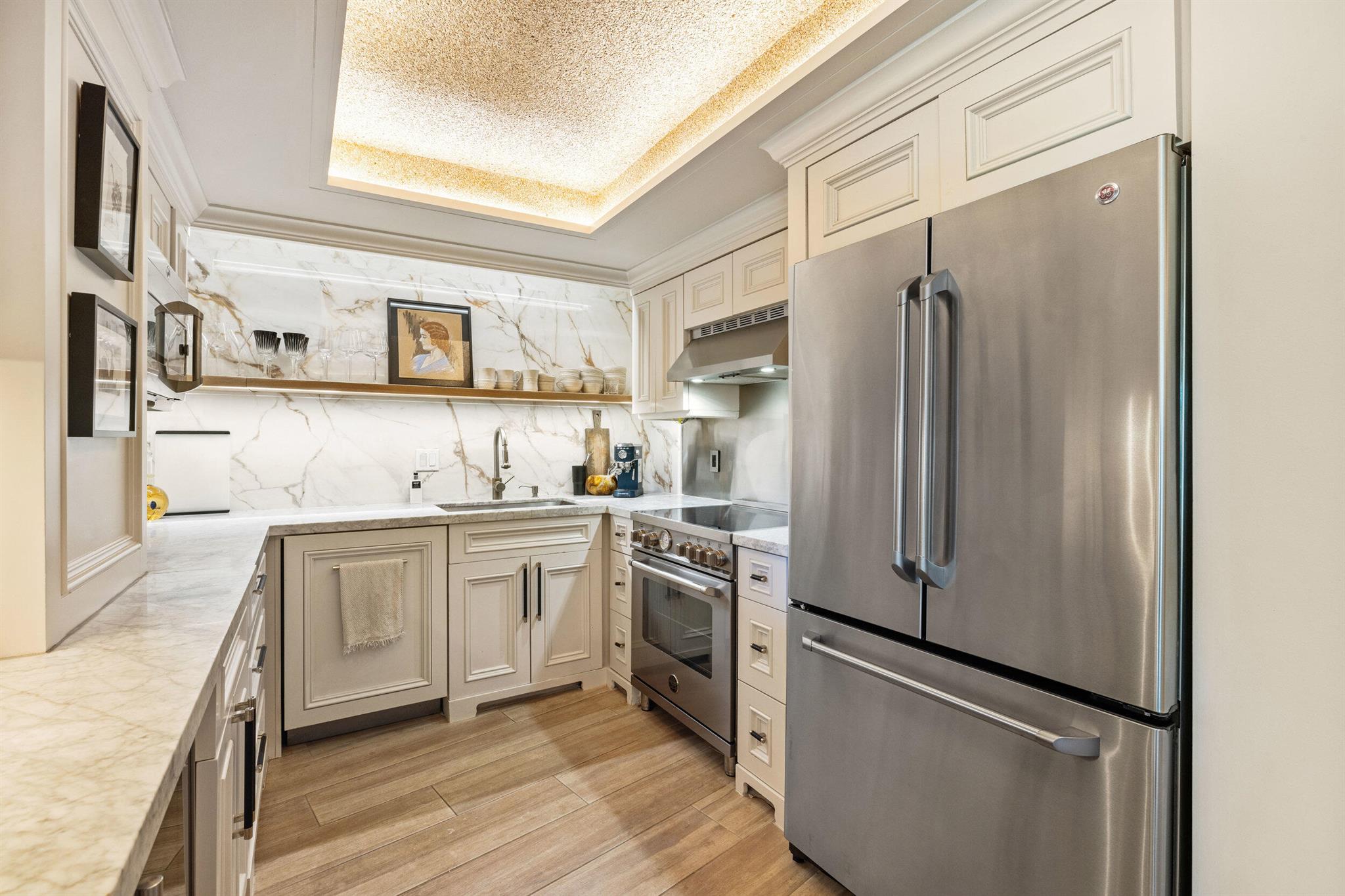 AMBASSADOR SOUTH DEV CORP - Residential Lease