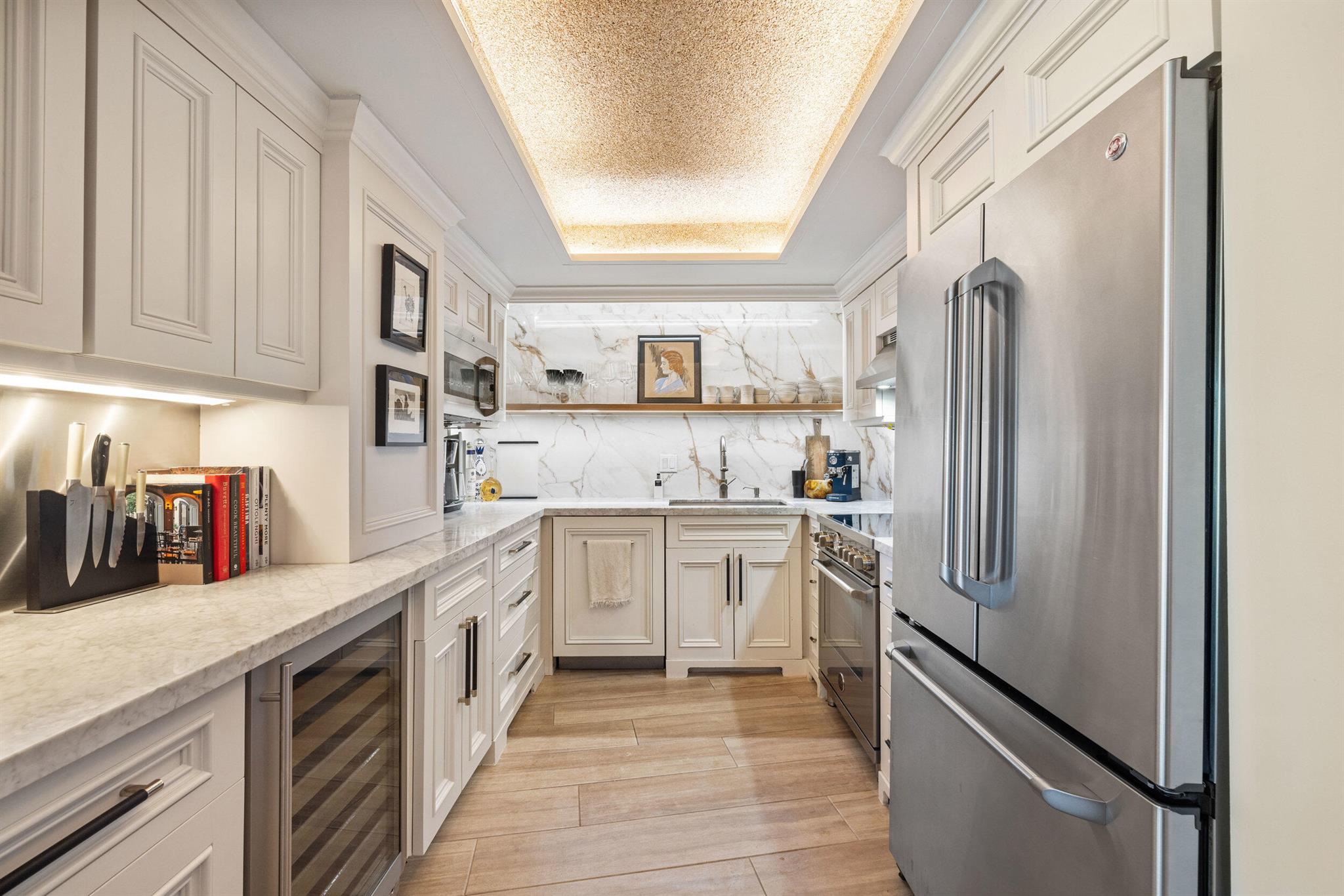 AMBASSADOR SOUTH DEV CORP - Residential Lease