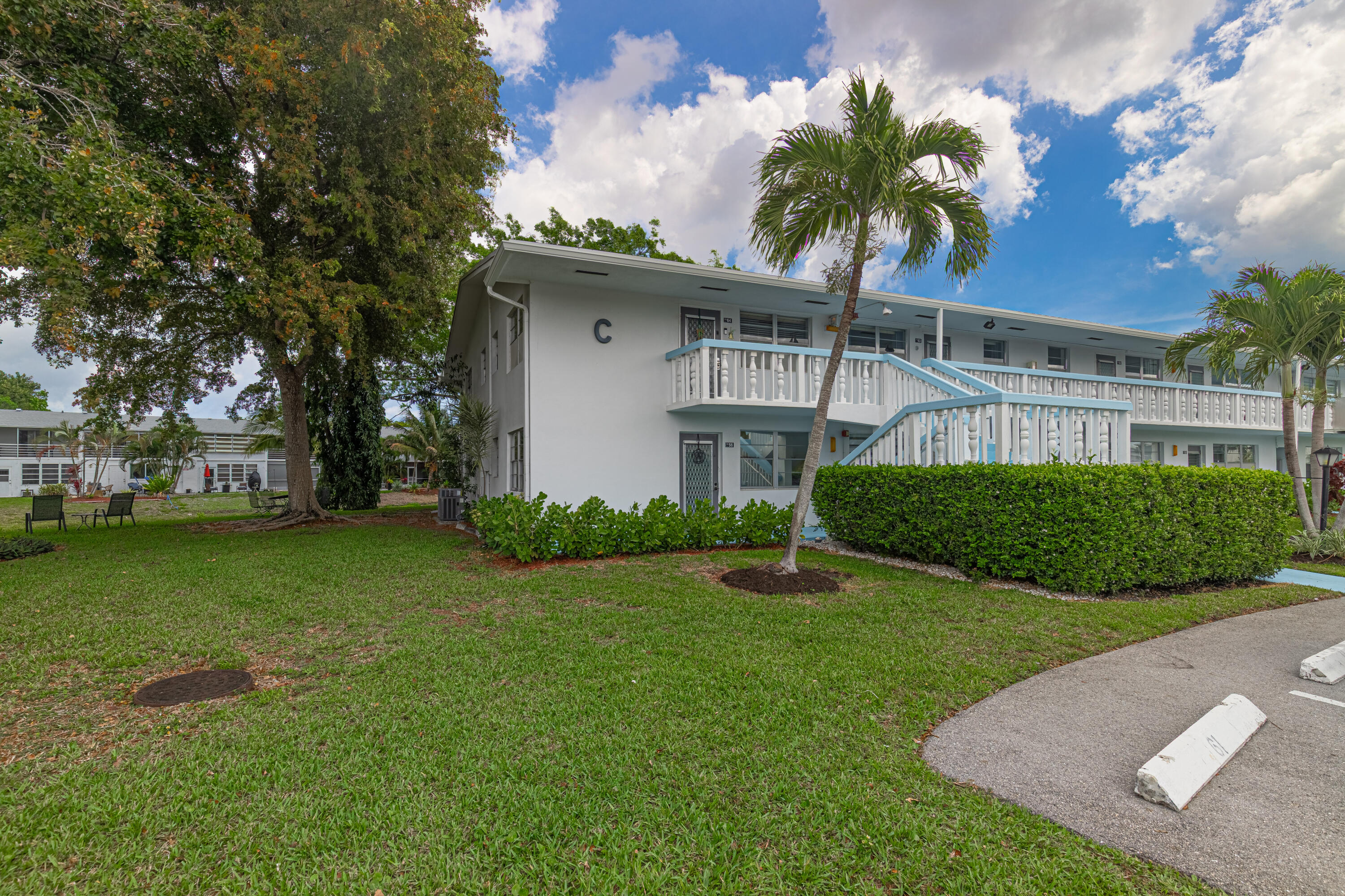 MARKHAM C CONDO - Residential