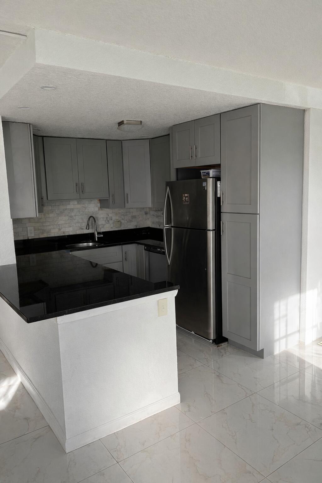 MARKHAM C CONDO - Residential