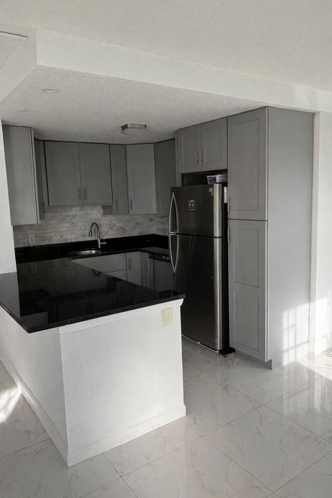 51 Markham C Deerfield Beach FL 33442