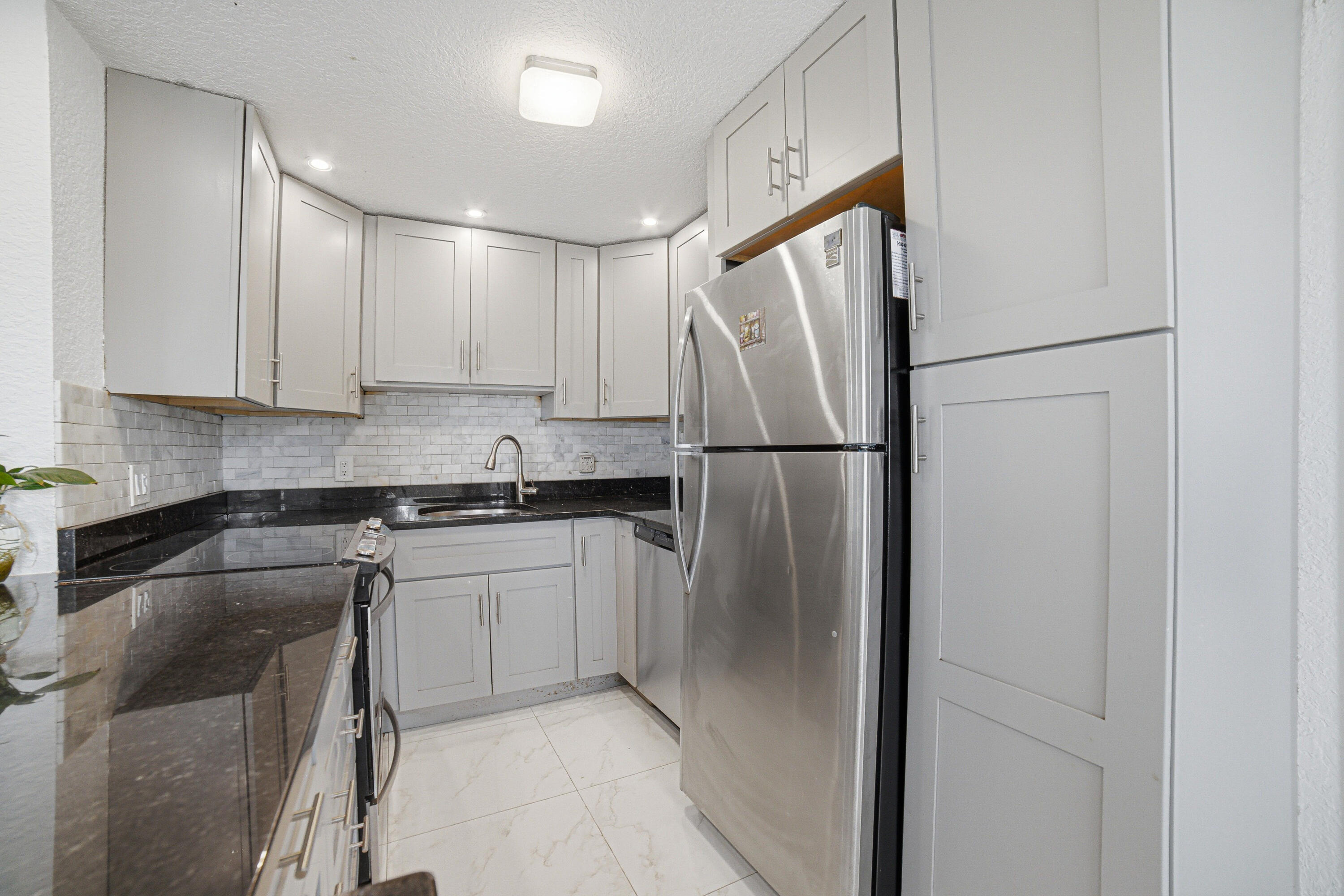 MARKHAM C CONDO - Residential