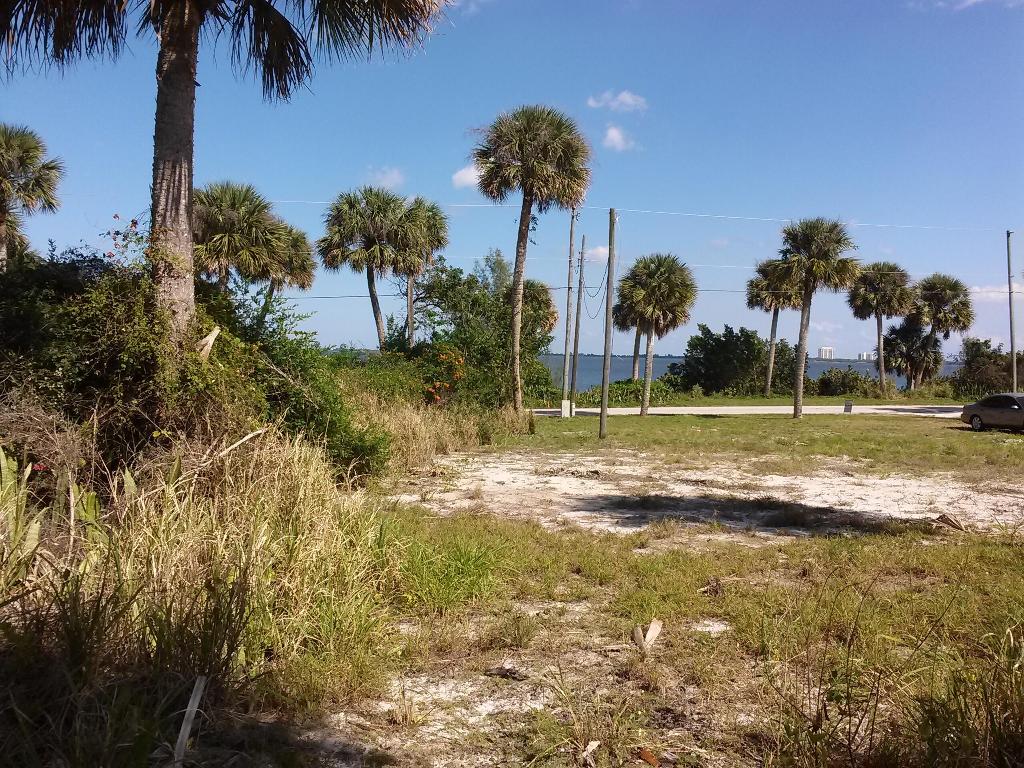 HEERMAN'S SUBDIVISION - Land