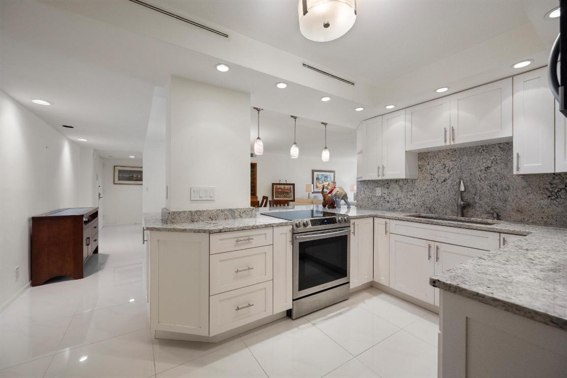 DORCHESTER OF PALM BEACH CONDO - Residential