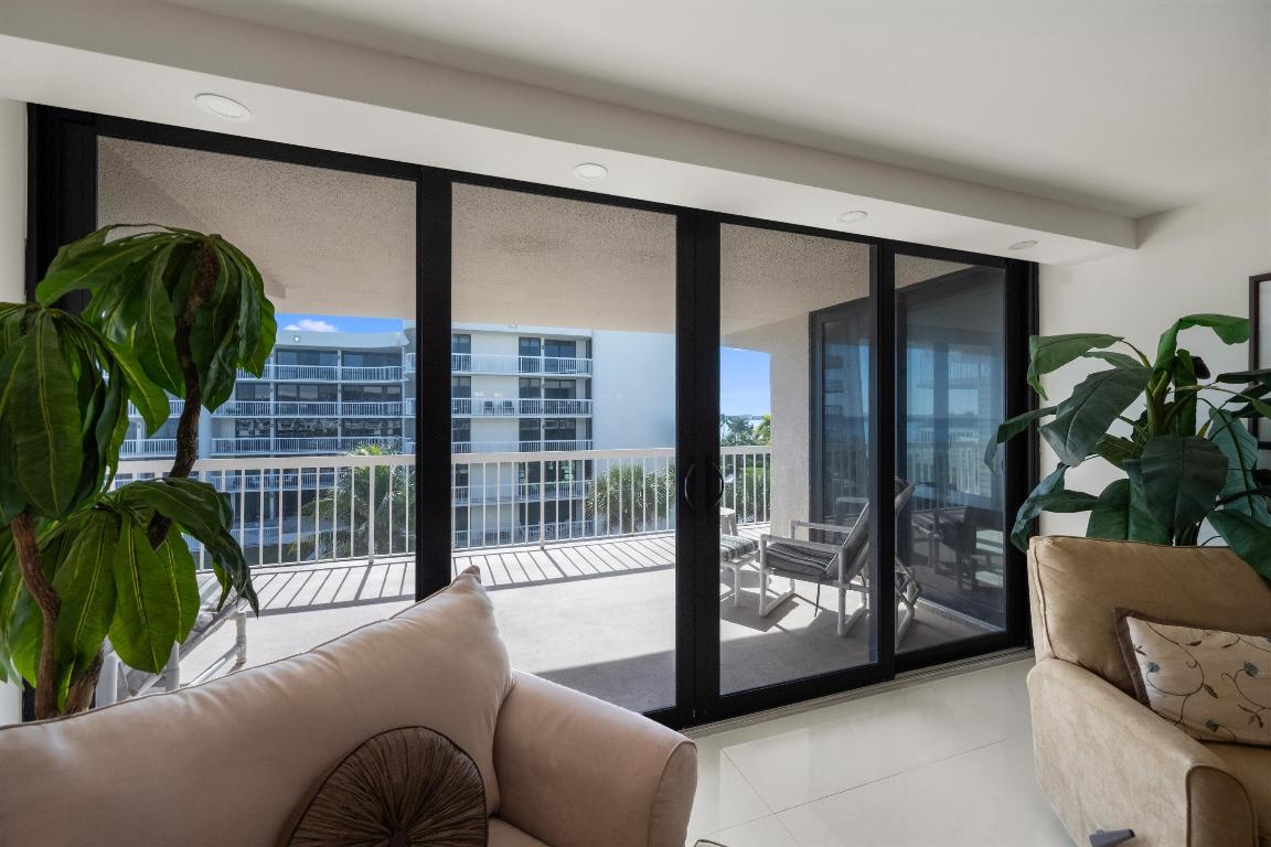 DORCHESTER OF PALM BEACH CONDO - Residential