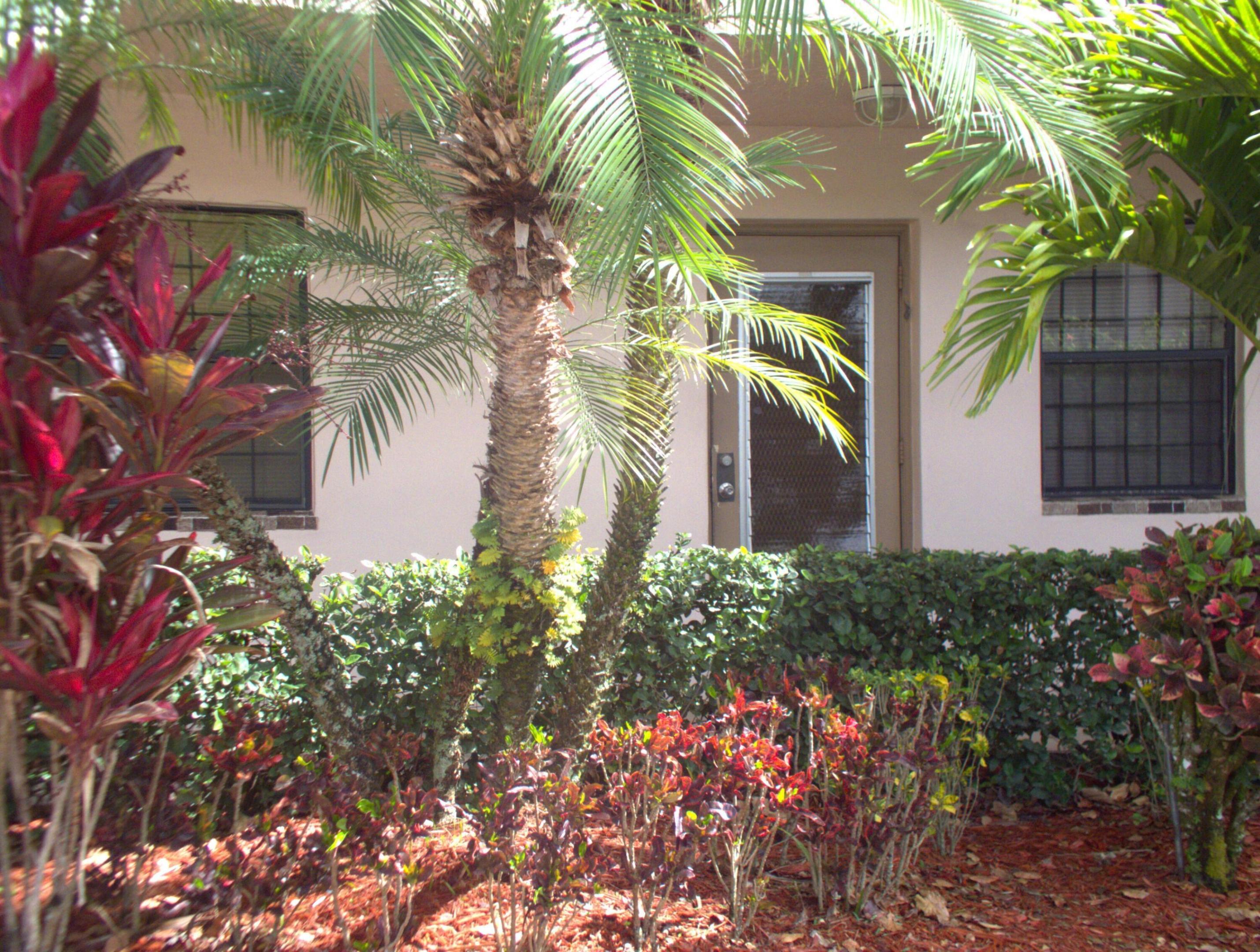 10332 SUNRISE LAKES Boulevard 111