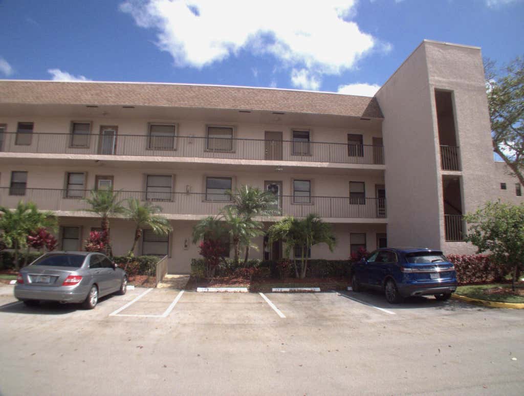 Photo of 10332 SUNRISE LAKES Boulevard #111, Sunrise, FL 33322 (MLS # B26059831)