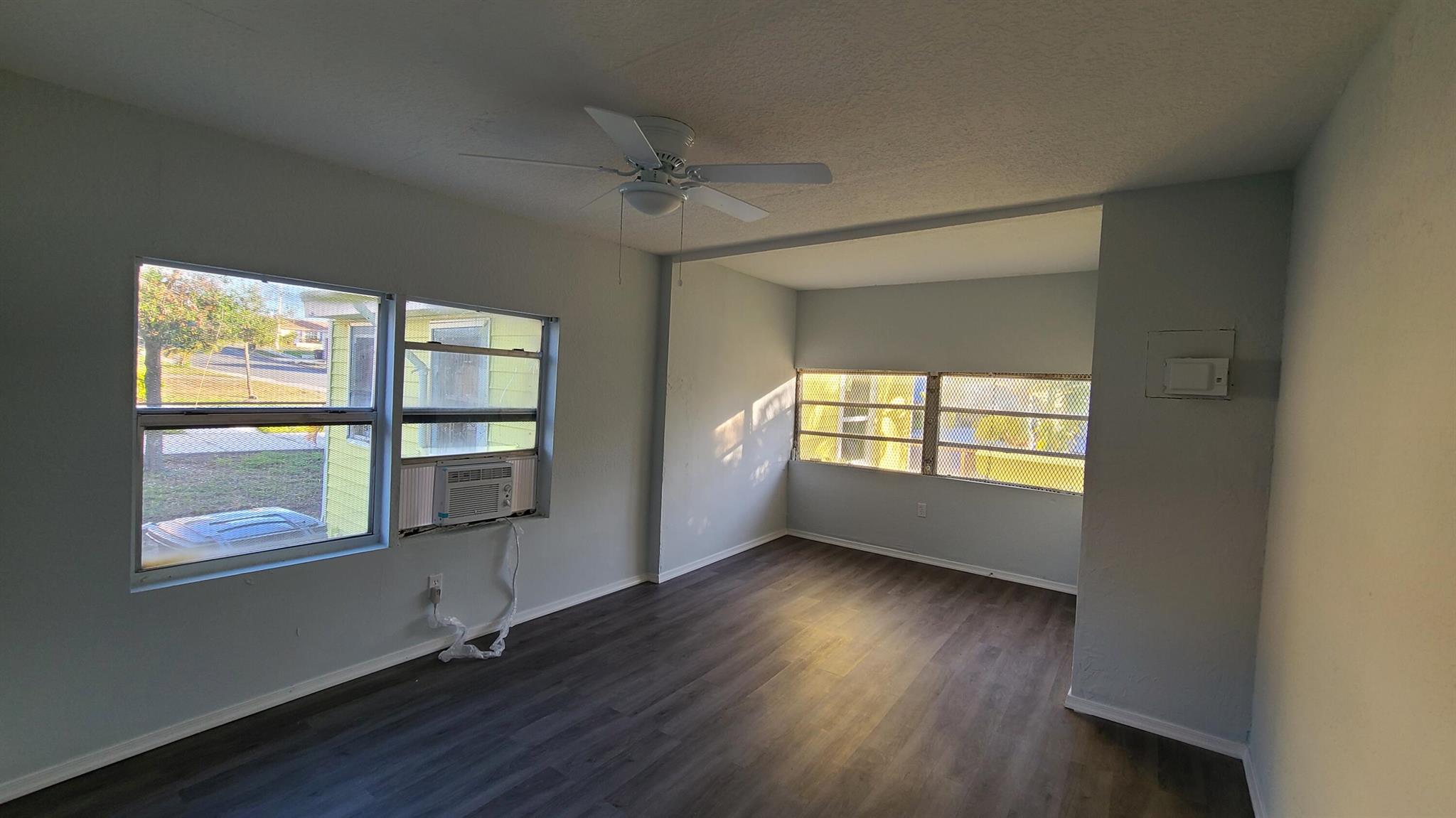FRESHWATER 11TH & 12TH AV - Commercial Sale
