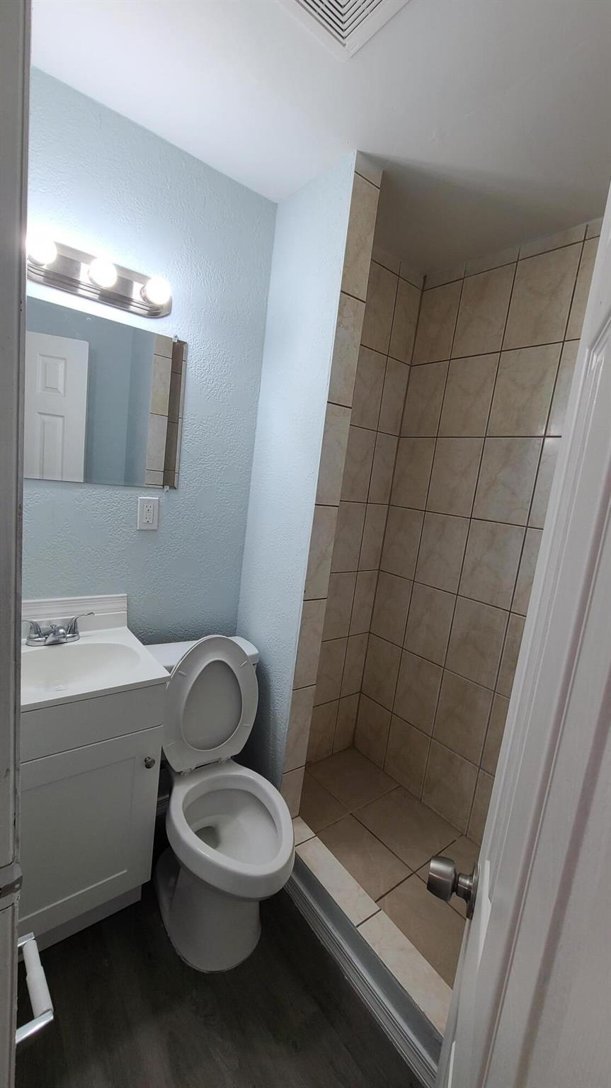 FRESHWATER 11TH & 12TH AV - Commercial Sale