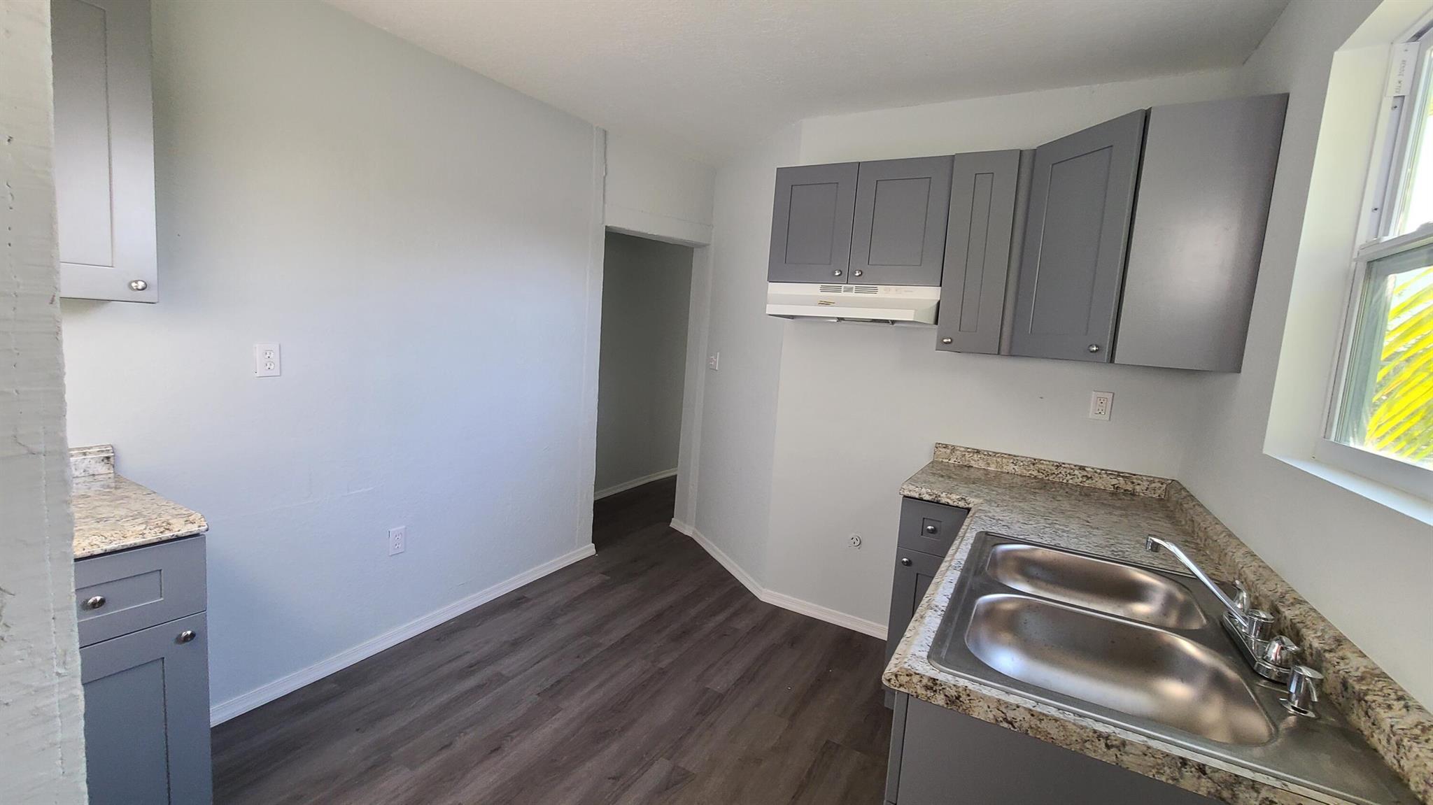 FRESHWATER 11TH & 12TH AV - Commercial Sale