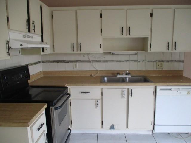 4290 Royal Banyan Way 7-B