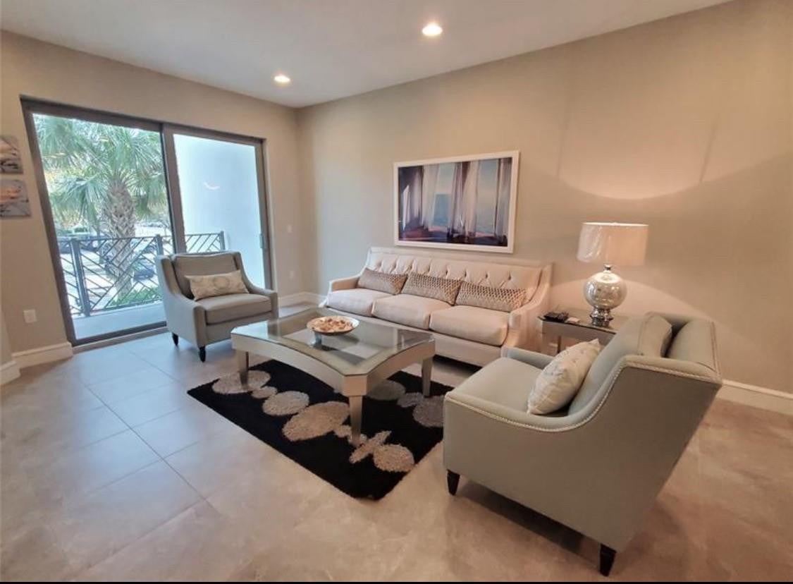 4511 EL MAR Drive 202