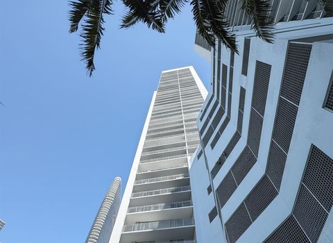 325 S Biscayne Blvd LPH18 Miami FL 33131