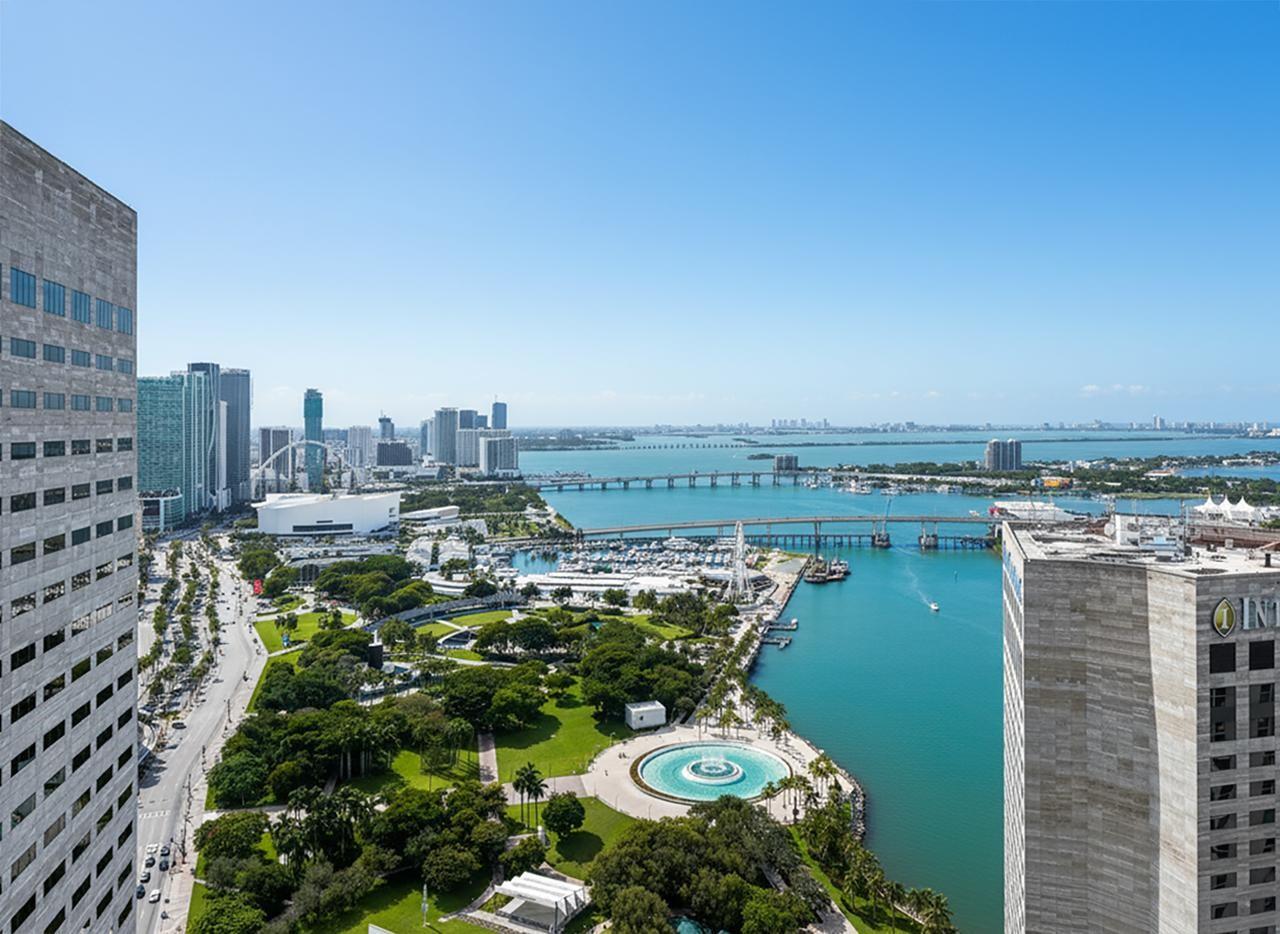 325 S Biscayne Blvd LPH18
