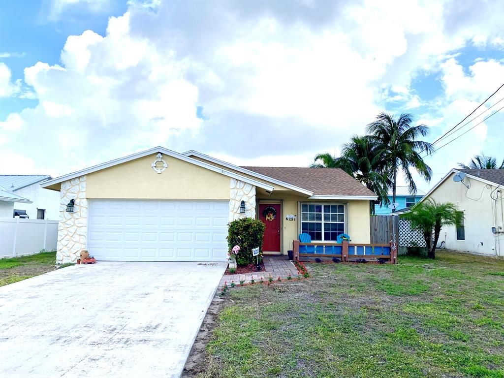 Photo of 6231 Mullin Street, Jupiter, FL 33458 (MLS # R10881380)
