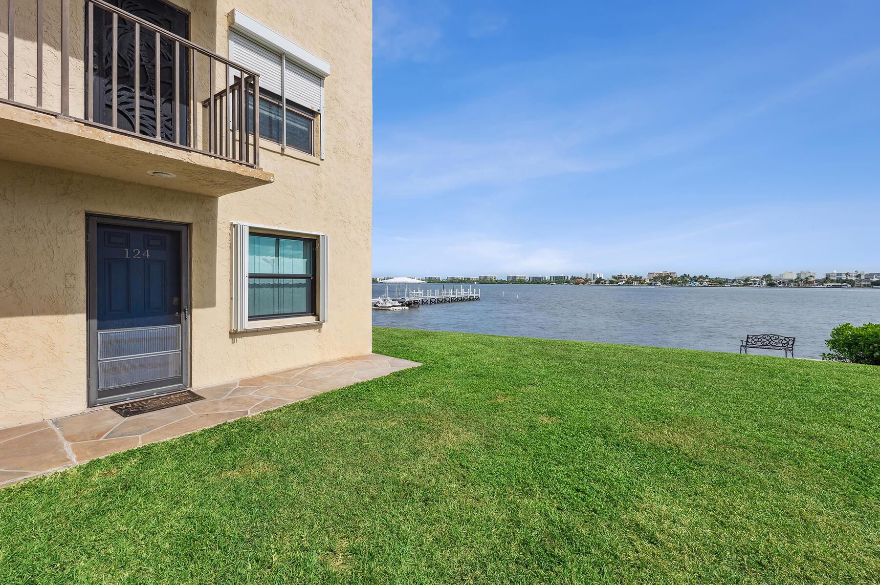 HIDDEN HARBOUR OF THE PAL - Residential Lease