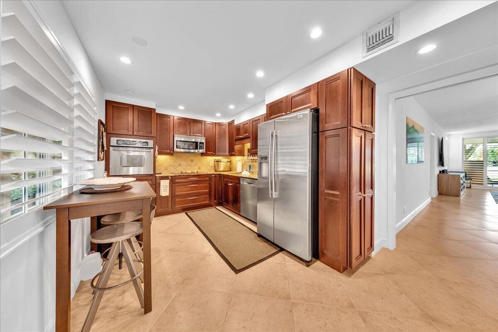 Photo of 3505 Oaks Way #109, Pompano Beach, FL 33069 (MLS # B26081266)